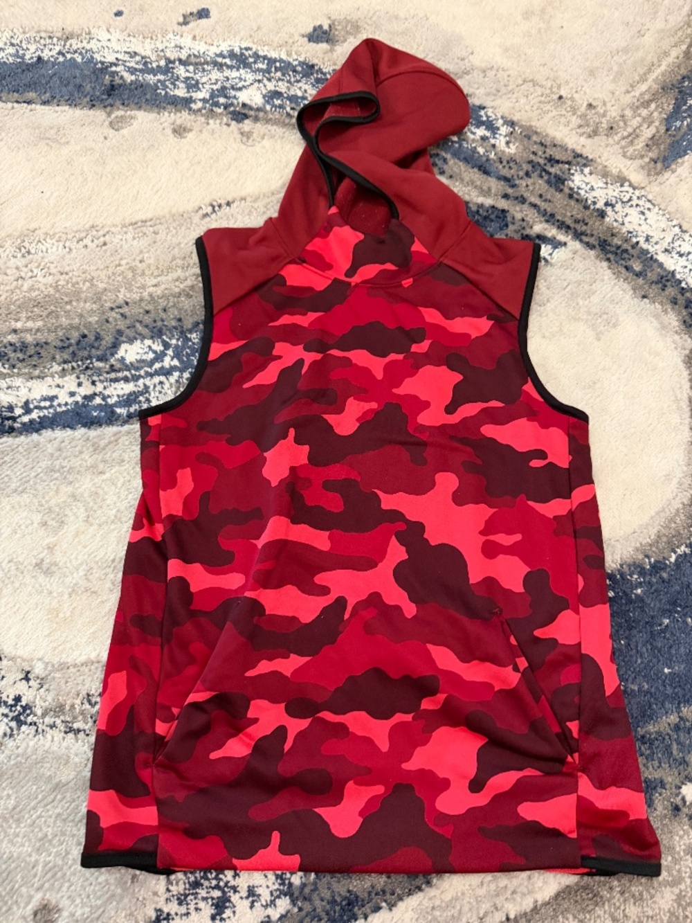 Old Navy Active Red Camo Sleeveless Hoodie